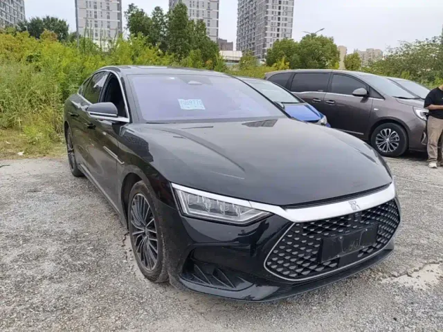 BYD Han — Фото автомобиля 3