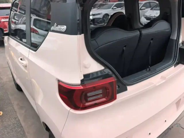 Wuling Hongguang Mini EV — Фото автомобиля 4