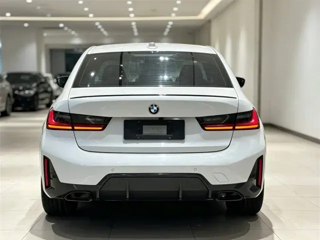 BMW 3 Series — Фото автомобиля 3