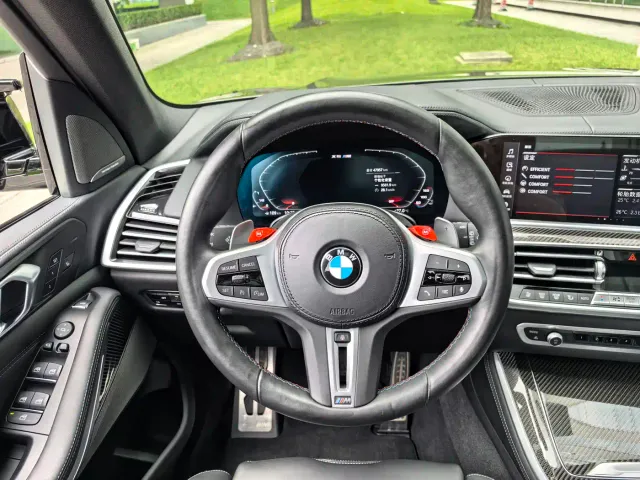 BMW X5 M — Фото автомобиля 11