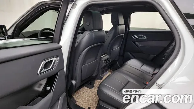 Land Rover Range Rover Velar Range Rover Velar 2.0 P250 Dynamic SE — Фото автомобиля 23