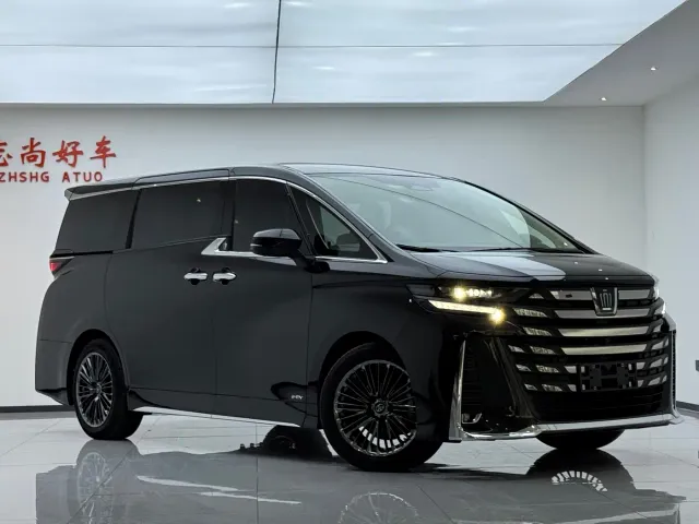 Toyota Vellfire — Фото автомобиля 3