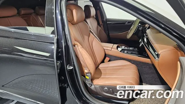 Genesis G80 Бензин 2.5 турбо AWD — Фото автомобиля 24