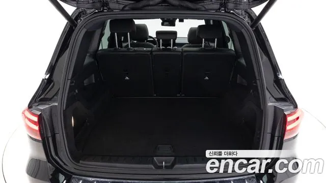 Mercedes-Benz EQB — Фото автомобиля 11