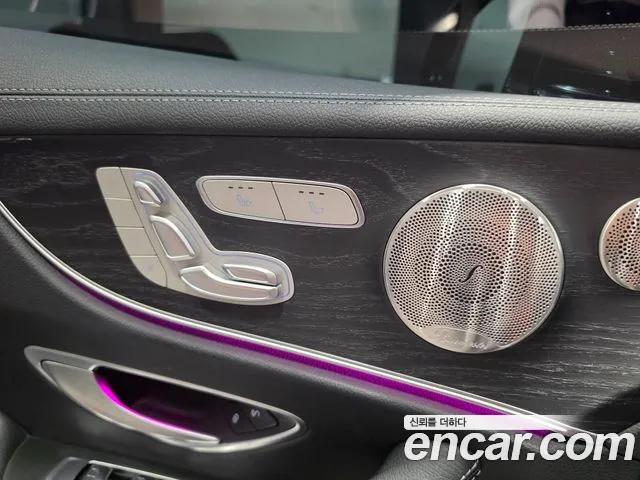Mercedes-Benz E-Class — Фото автомобиля 14