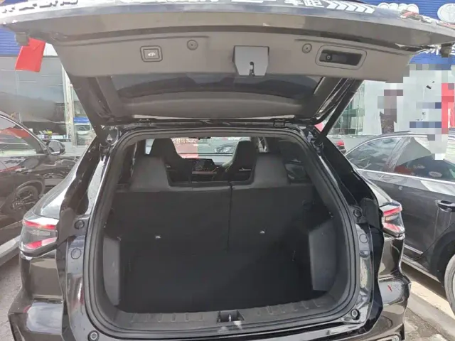 Changan X5 Plus — Фото автомобиля 18