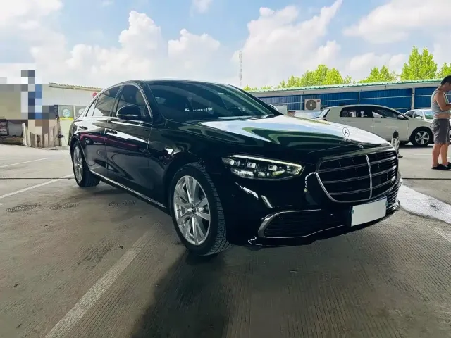 Mercedes-Benz S-Class — Фото автомобиля 3