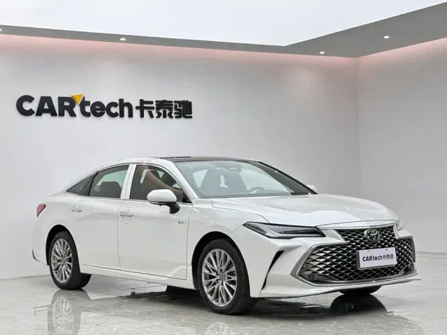 Toyota Avalon — Фото автомобиля 6