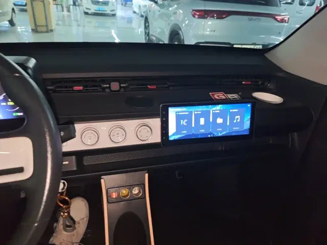 Wuling Hongguang Mini EV — Фото автомобиля 12