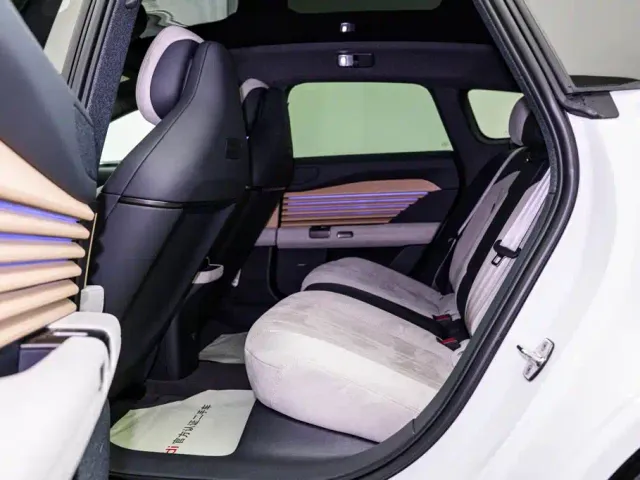 Audi E5 Sportback — Фото автомобиля 18