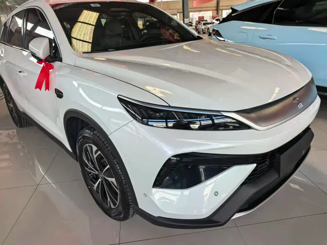 BYD Song Pro — Фото автомобиля 3
