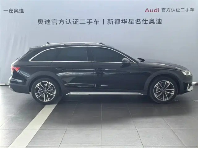 Audi A4 — Фото автомобиля 2