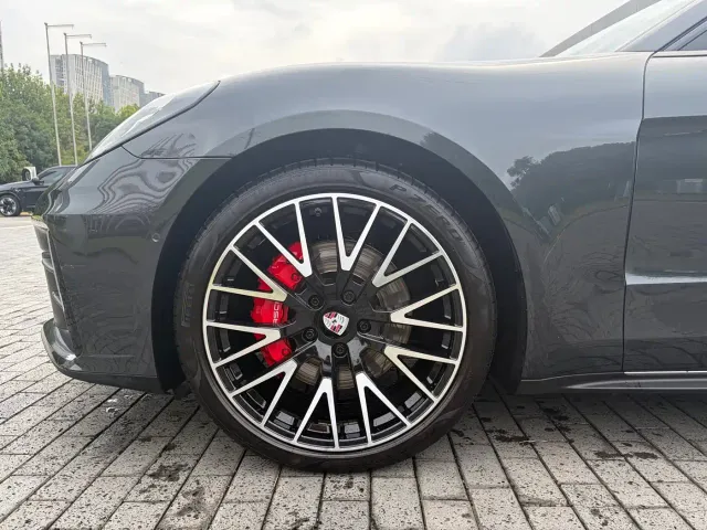 Porsche Panamera — Фото автомобиля 7