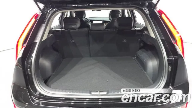 Kia Niro — Фото автомобиля 15