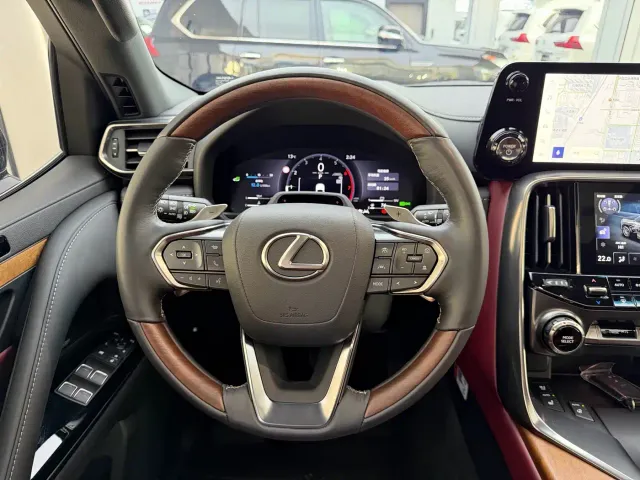 Lexus LX — Фото автомобиля 7