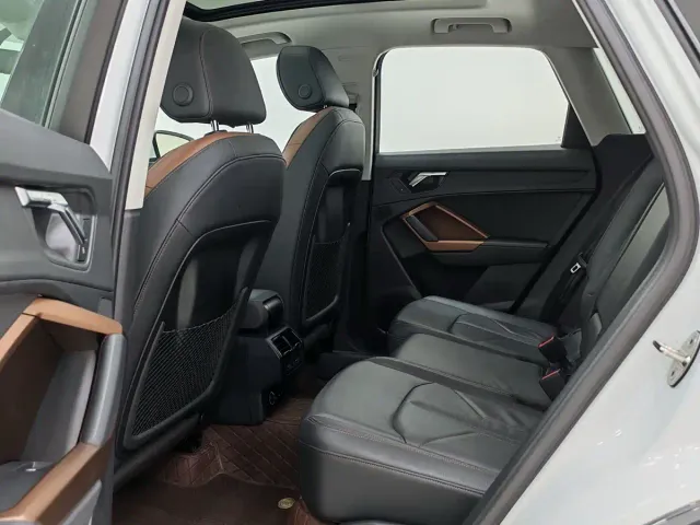 Audi Q3 — Фото автомобиля 8