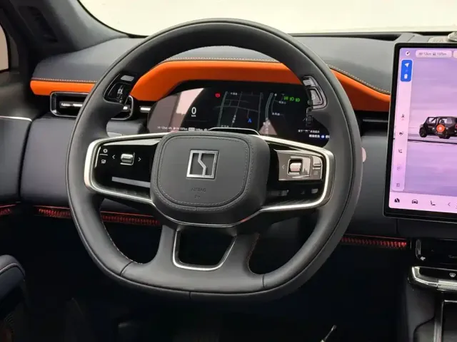 ZEEKR Zeekr 9X 2025 Model Gloss Black Edition — Фото автомобиля 12