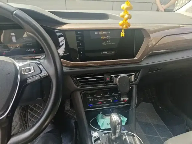 Volkswagen Tharu — Фото автомобиля 9