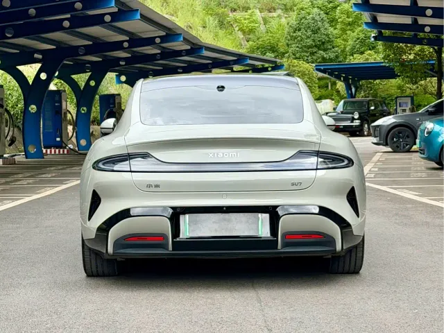 Xiaomi SU7 — Фото автомобиля 4