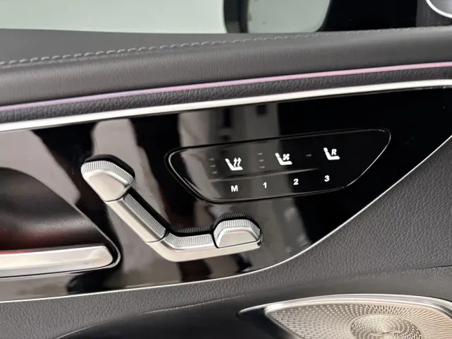 Mercedes-Benz C-Class — Фото автомобиля 10