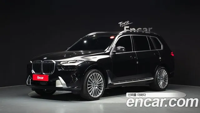 BMW X7 — Фото автомобиля 6