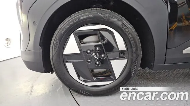 Kia EV3 — Фото автомобиля 5