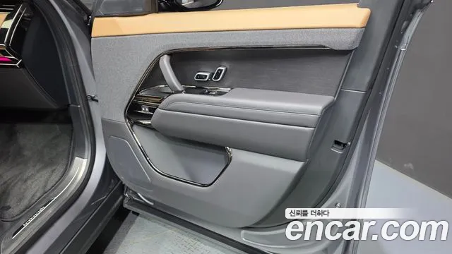 Land Rover Range Rover Sport — Фото автомобиля 18