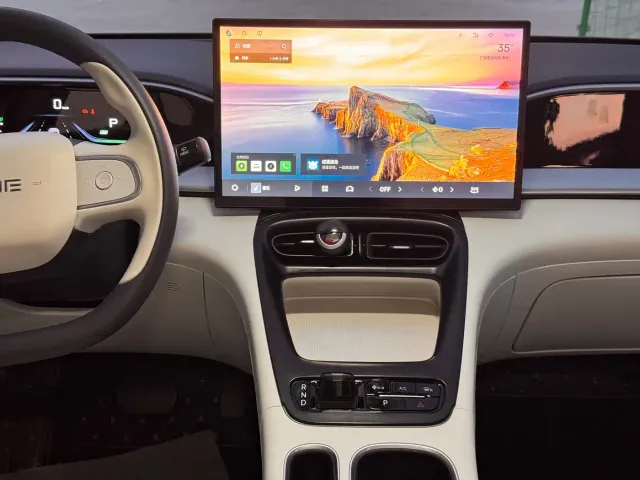 Geely Starry Wish — Фото автомобиля 15