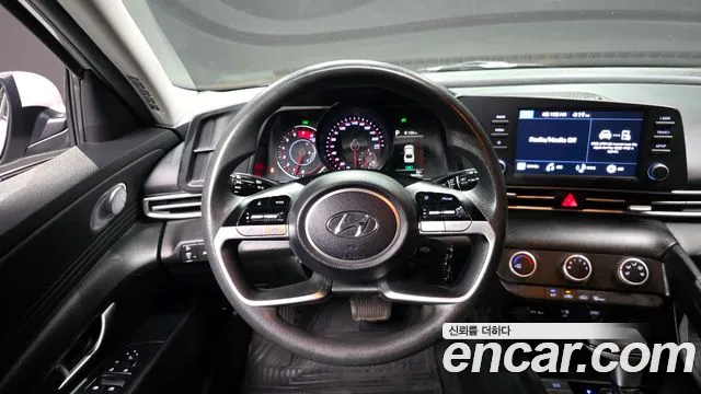 Hyundai AVANTE Avante (CN7) — Фото автомобиля 8