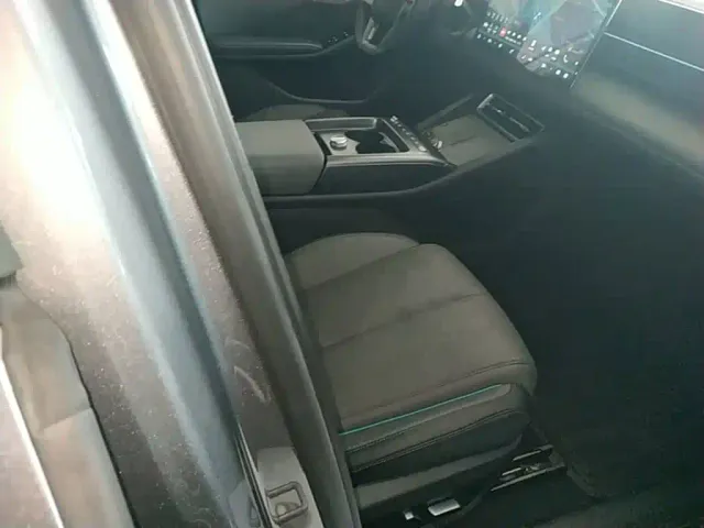 BYD Qin L — Фото автомобиля 24