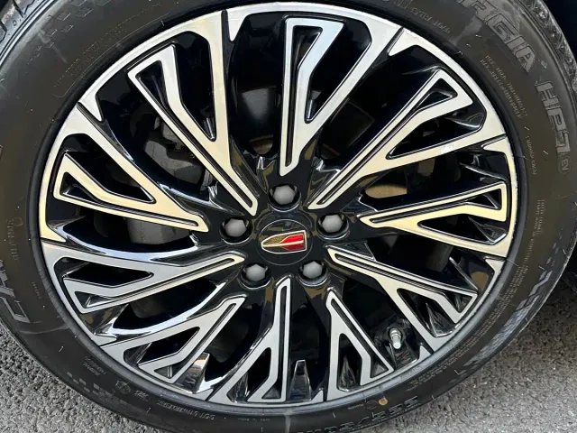 Hongqi H5 — Фото автомобиля 4