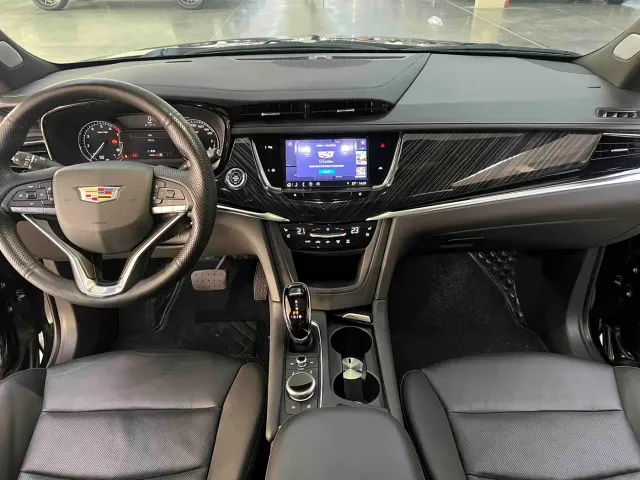 Cadillac XT6 — Фото автомобиля 15