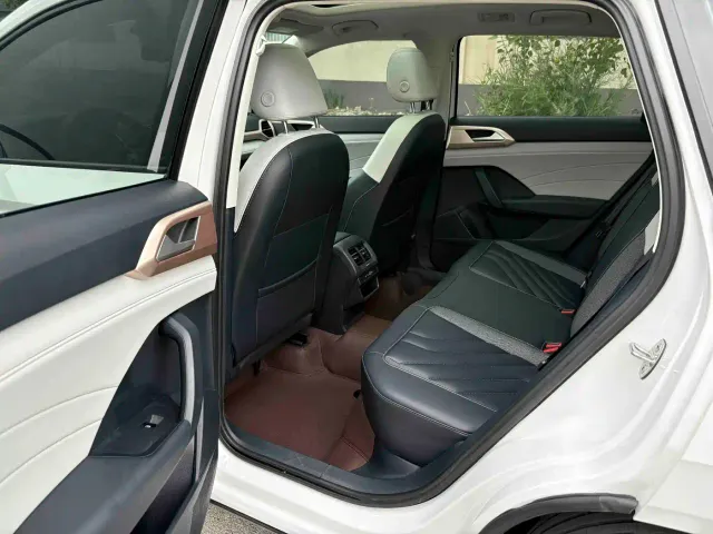 Volkswagen Tharu — Фото автомобиля 16