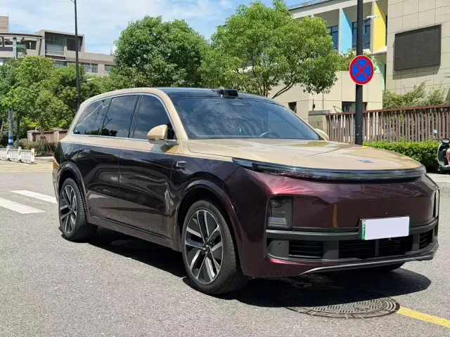 Li Auto L9 — Фото автомобиля 4