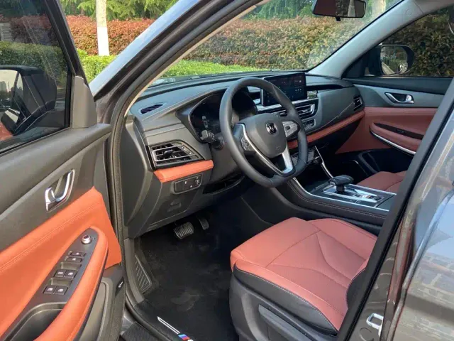 Changan CS75 — Фото автомобиля 4