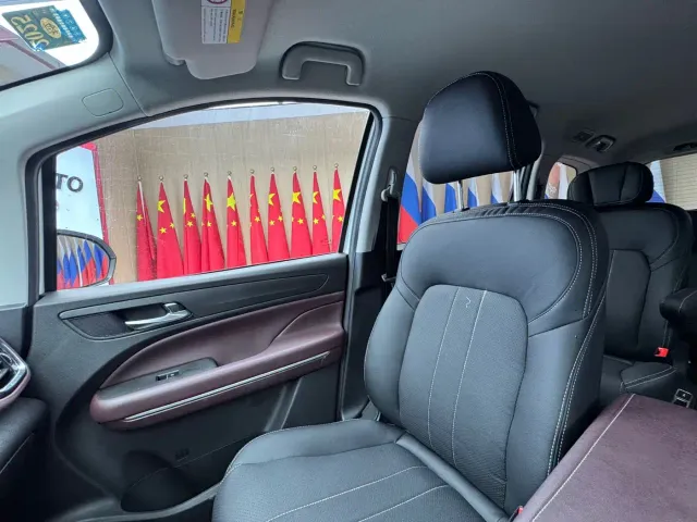 GAC Trumpchi M6 — Фото автомобиля 13