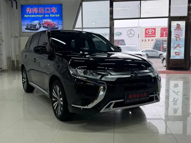 Mitsubishi Outlander — Фото автомобиля 3