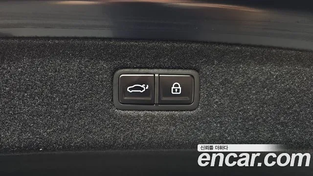 Genesis G90 Бензин 3.5 турбо AWD — Фото автомобиля 30