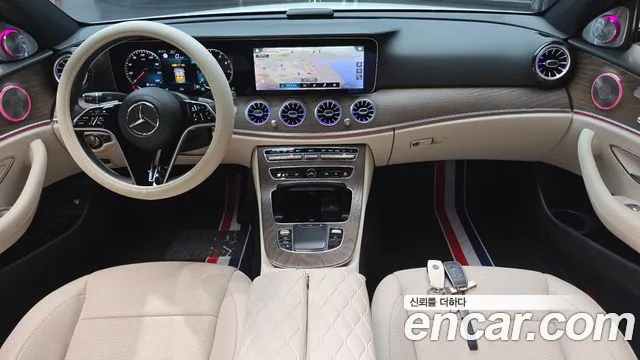 Mercedes-Benz E-Class — Фото автомобиля 6