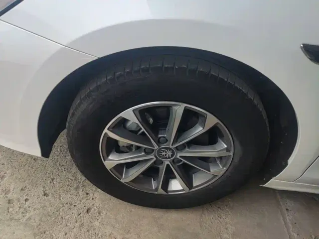 BYD Qin PLUS — Фото автомобиля 22