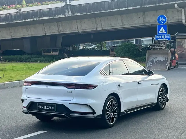 BYD Han — Фото автомобиля 5