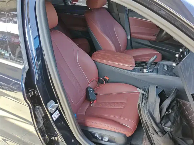 BMW 5 Series — Фото автомобиля 24