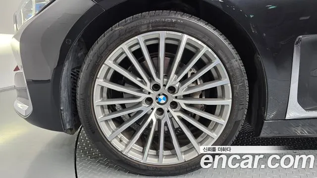 BMW 7 Series — Фото автомобиля 4