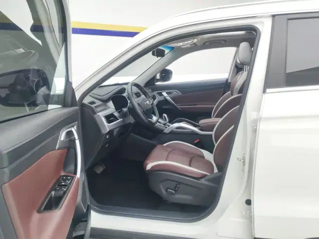 Geely Boyue — Фото автомобиля 9