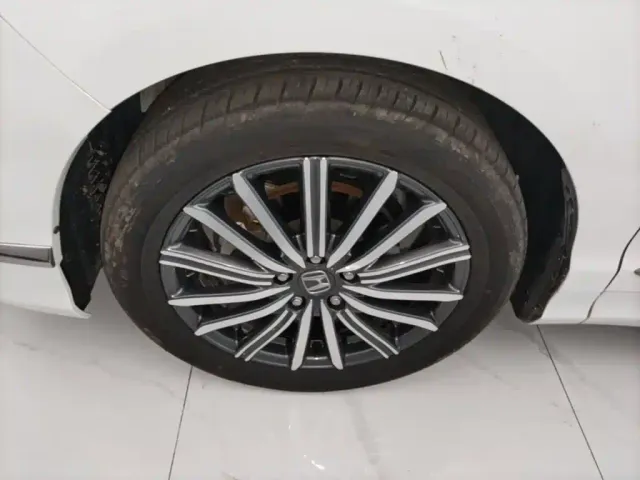 Honda Elysion — Фото автомобиля 22