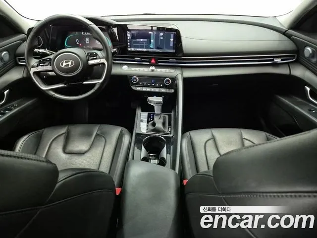 Hyundai Avante CN7 — Фото автомобиля 8