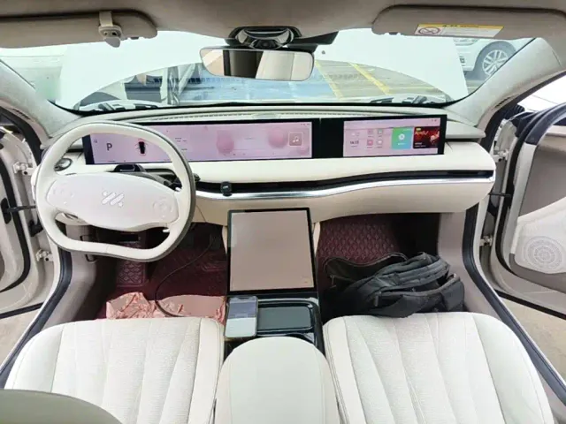 IM Motors L7 — Фото автомобиля 9