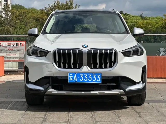 BMW X1 — Фото автомобиля 2