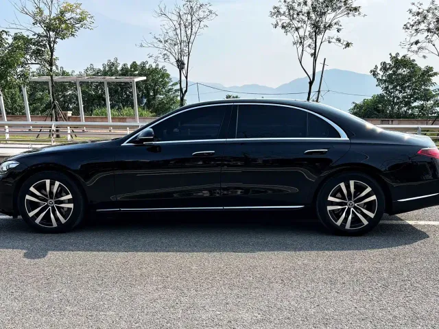 Mercedes-Benz S-Class — Фото автомобиля 2