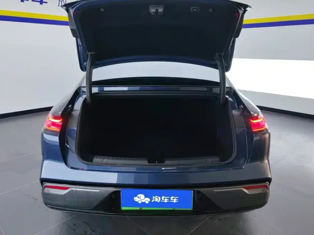 Geely Galaxy Xingyao 8 — Фото автомобиля 4